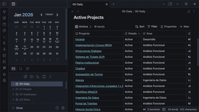 Dark-themed notes app with a projects table.